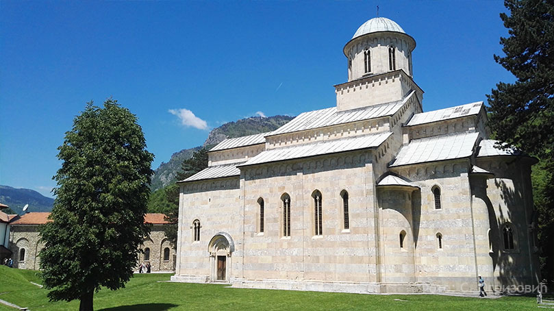 manastir-decani